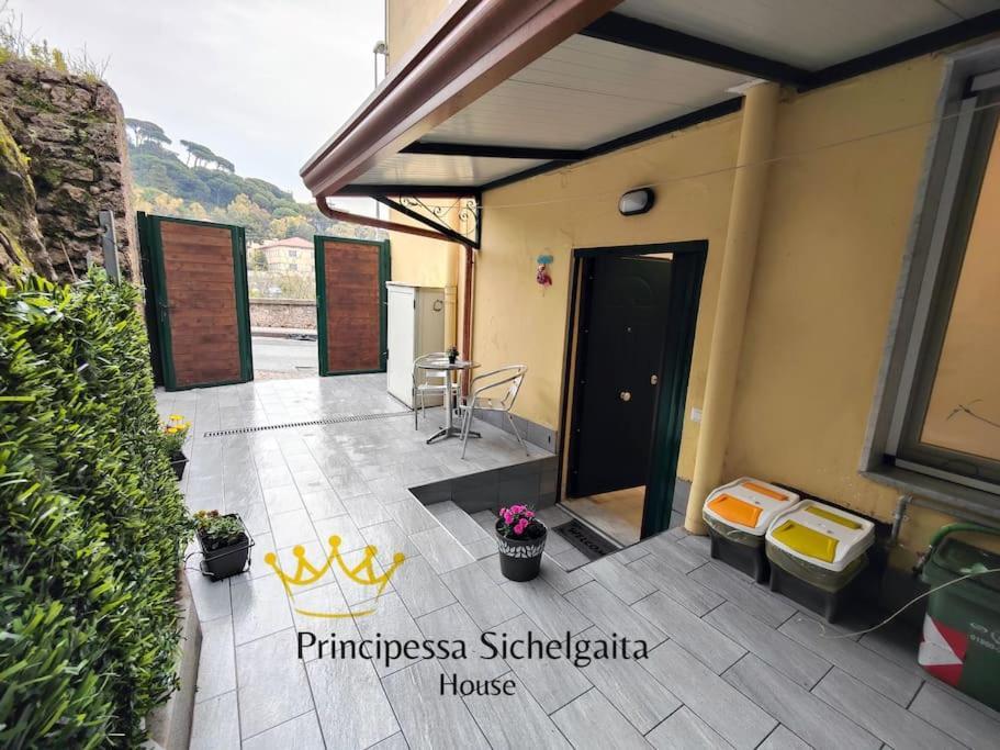 Вілла Principessa Sichelgaita House Салерно Екстер'єр фото