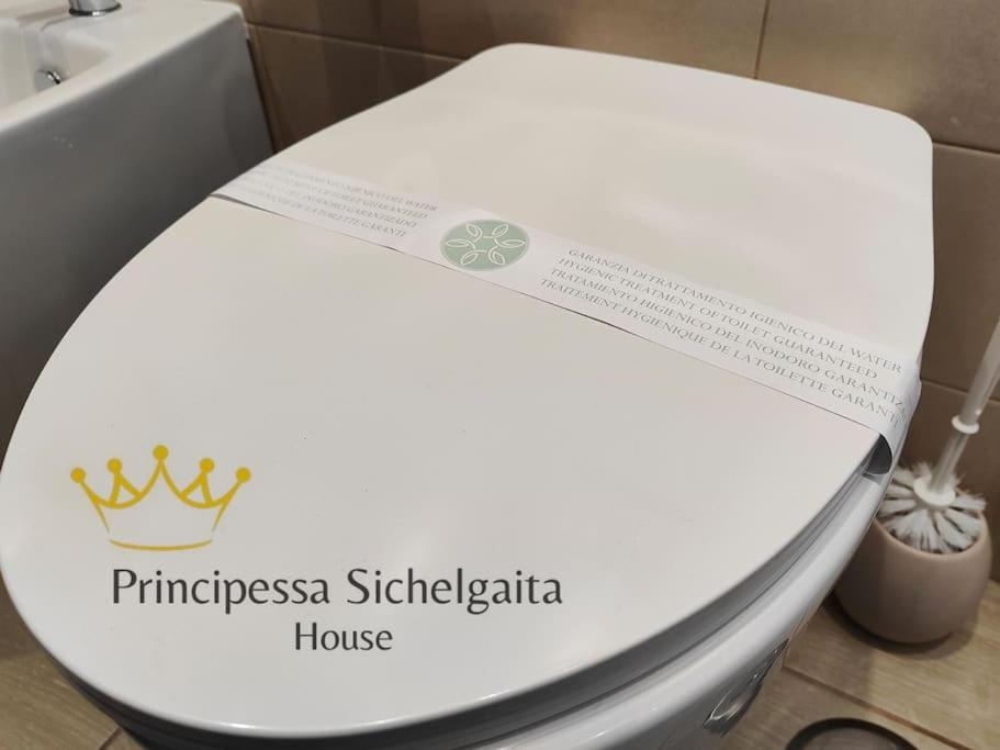 Вілла Principessa Sichelgaita House Салерно Екстер'єр фото